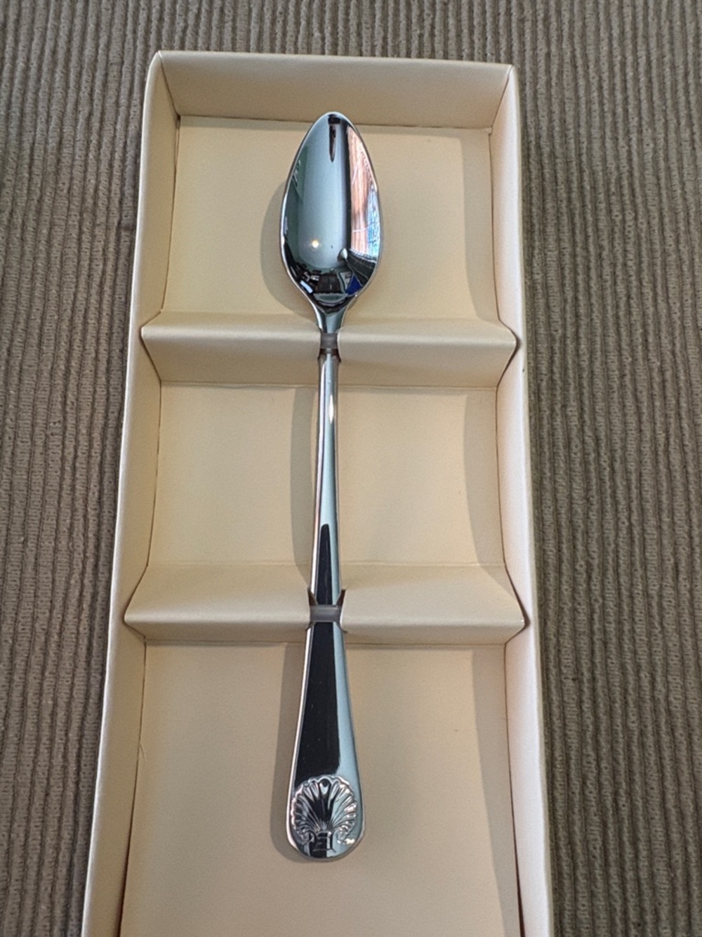 Lenox Williamsburg Royal Shell Silver-Tone Infant Feeding Spoon - Picture 2 of 3